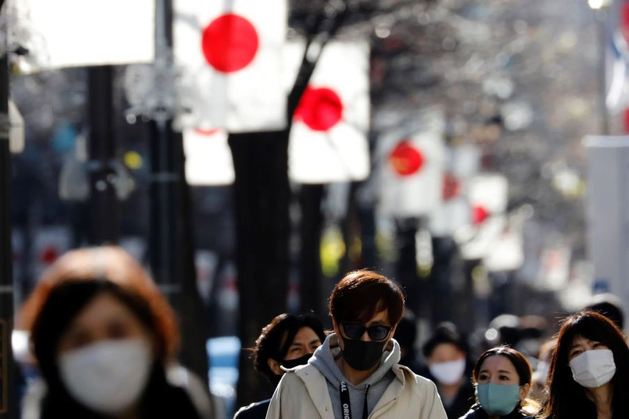 Japón aplicará restricciones ante ómicron de covid-19