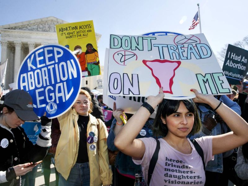 Texas impone ley de aborto que ofrece recompensa por denunciar casos