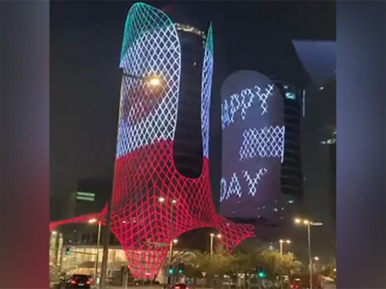 Qatar ilumina sus edificios en honor al Día de la Independencia de México