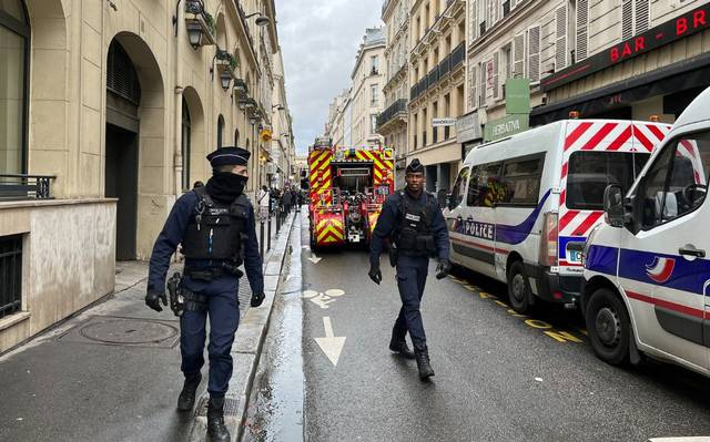 Tiroteo en París deja a 3 muertos y varios heridos