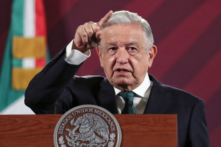López Obrador: Las alertas de viaje a México, por desinformación