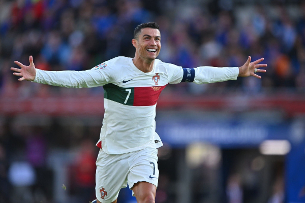Cristiano Ronaldo celebra 200 partidos con Portugal con gol y victoria
